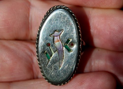 Beautiful Old Handmade Silver & Inlaid Shell & Turquoise BIRD Ring
