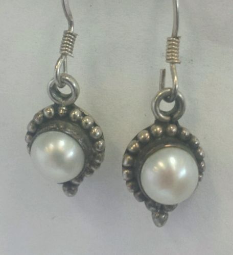 STERLING SILVER FRENCH HOOK PEARL EARRING