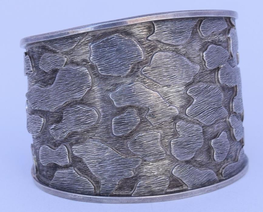 Large & wide KEN KIRKBRIDE southwest designer Sterling Silver cuff bracelet