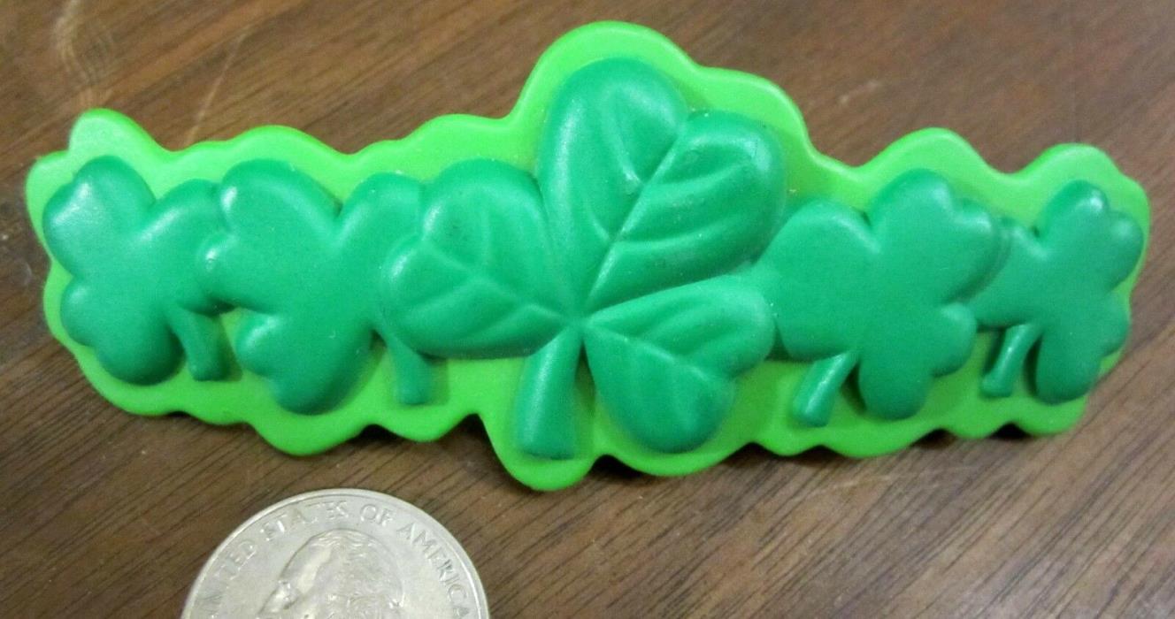 Saint Patrick Green 3 Leaf Shamrock Clover Hair Clip Barrett Silver Clad Plastic