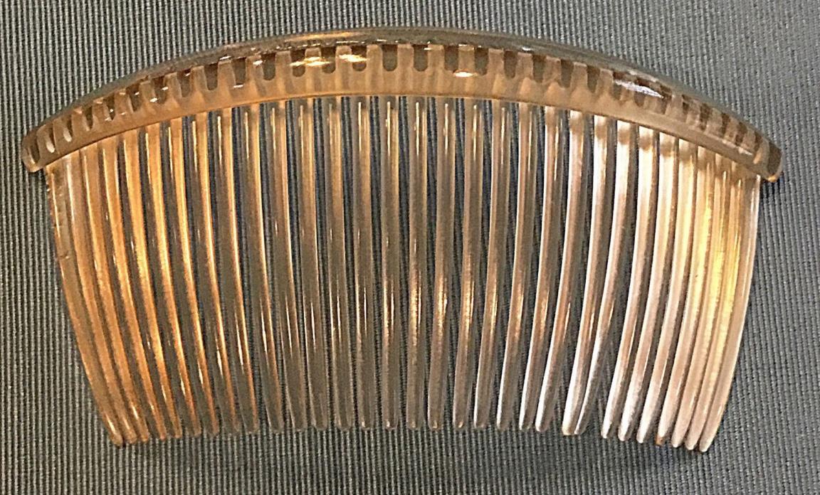 VINTAGE 1940'S RARE CLEAR 4 ½ INCH LONG 31 TOOTH HAIR COMBS 4 PCS.