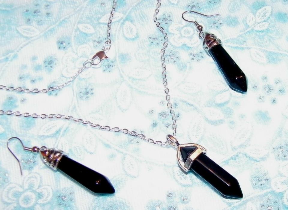 EXQUISITE BLACK AGATE HEXAGONAL POINTED REIKI CHAKRA SILVER NECKLACE/EARRINGS