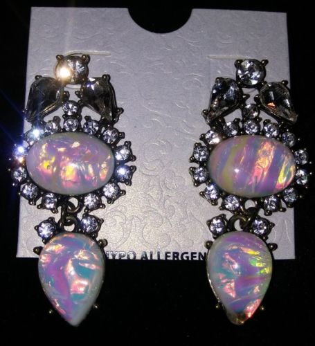 Silvertone Iridescent Rhinestone Earrings 2 inches! Prom, Dressy Beautiful