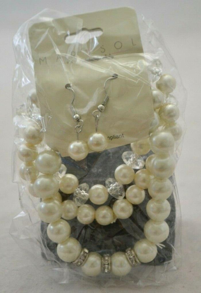 NEW NIP Silver Tone White Pearl Look Beads White Rhinestones Women's Jewelry Set