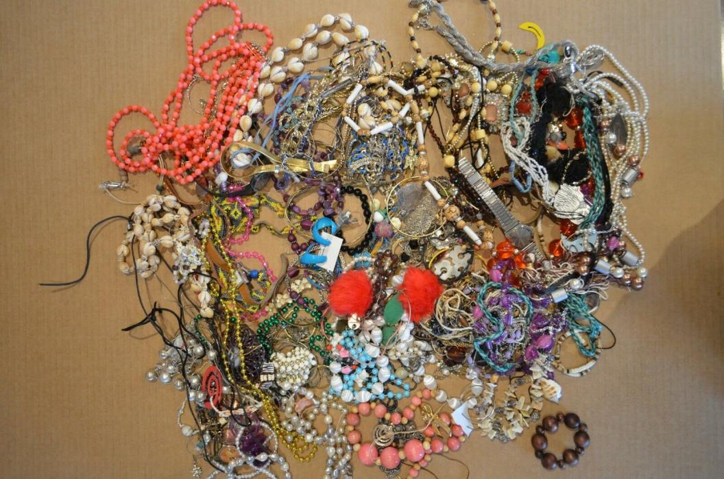 10lb Lot of Costume Jewelry Watches Buttons Pins Necklaces Bracelets Earrings