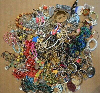 10lb Lot of Costume Jewelry Watches Buttons Necklaces Bracelets Pins Earrings