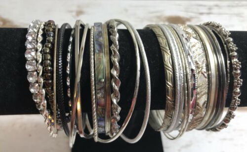 Mixed Lot of various Gold/Silver/Rhinestone metal tone Bracelet Jewelry Bangles