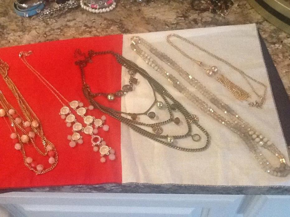 Nice lot of 5 necklaces