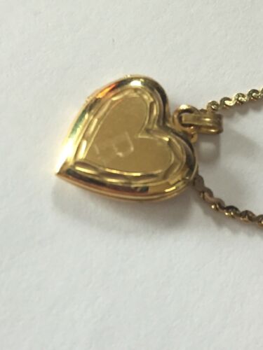 Vintage Gold Filled Gold Toned Heart Photo Locket Etched 