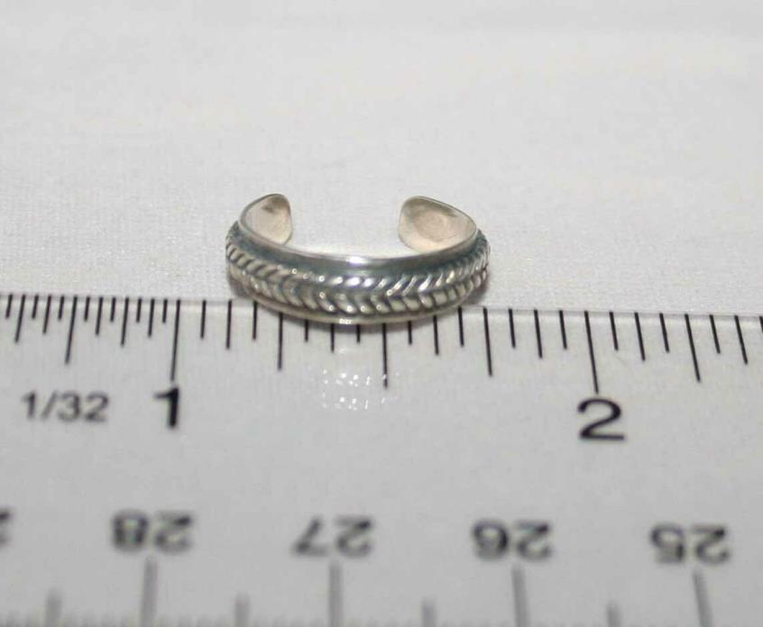 Silpada Sterling Silver Patterned Toe Ring