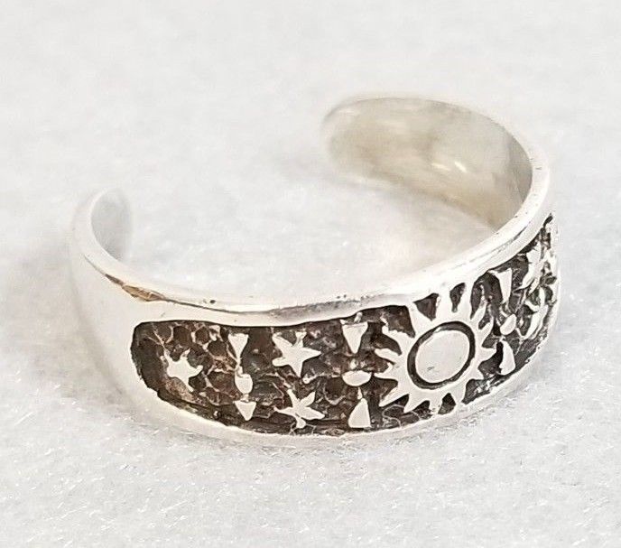 925 Sterling Silver SUN AND STARS Toe Ring - Signed TMA Thailand
