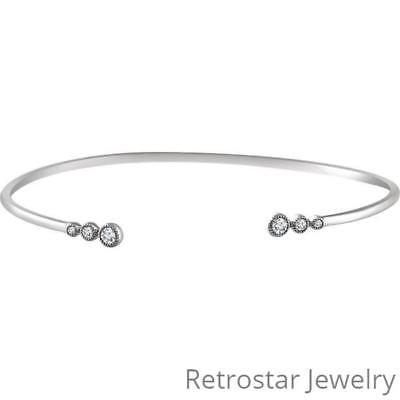 Lady's Accented Graduated Bangle Bracelet in 14k White Gold