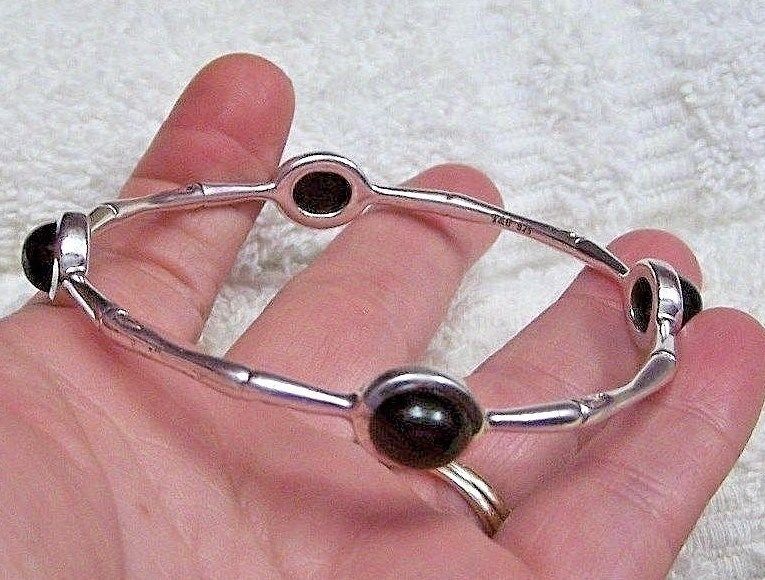 Thistle & Bee Bamboo Bangle Bracelet Black Stones 7.5