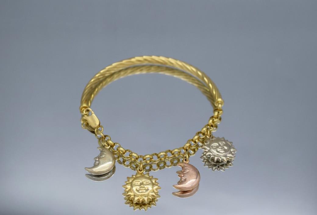 18k Yellow,White and Rose Gold Ladies Charm Bracelet ( 8.0
