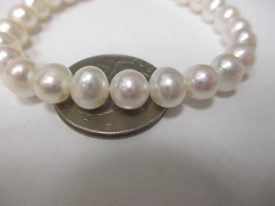 ONE Freshwater Pearl Bracelet with a Silver Plated Clasp 7.5 Inches