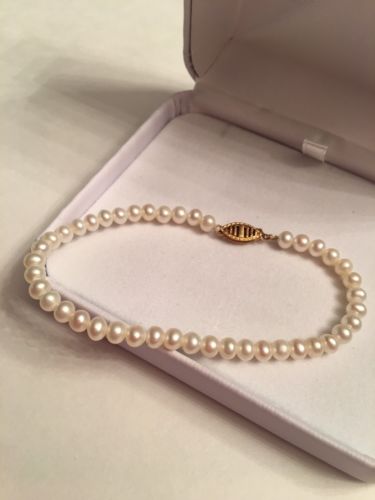 10K Yellow Gold Pearl Strand Bracelet