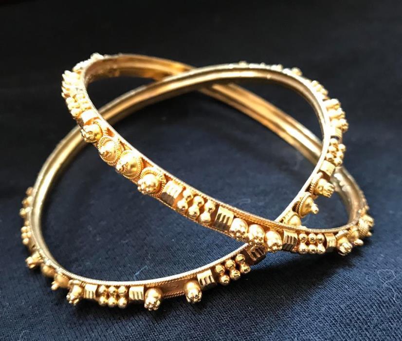 Matching Set of Two 22k Solid Yellow Gold Bangles Appraised at $6,000 25g