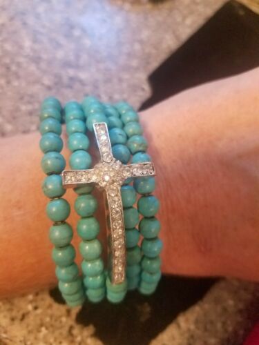 SOUTHWEST STYLE Bracelet Genuine Turquoise Stones With Rhinestone Cross