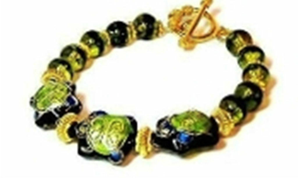 B106 LIME CLOISONNE TURTLE HANDMADE DESIGN BEADED BRACELET-V.L DESIGNS