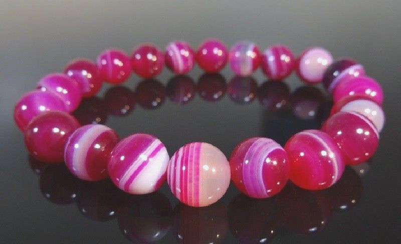 Botswana Raspberry Red Banded Agate 84cts 10mm Round Bead Bracelet 7.25