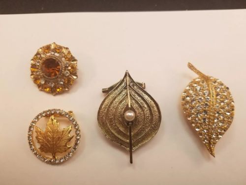 Lot of Four Unsigned Brooches  Lot(476-32)