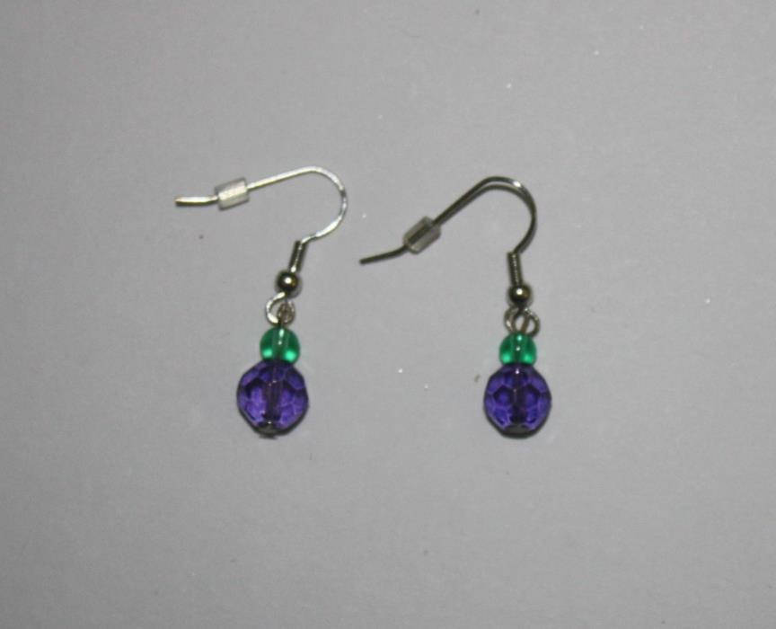 PAIR OF ROUND PURPLE AND GREEN BEAD EARRINGS