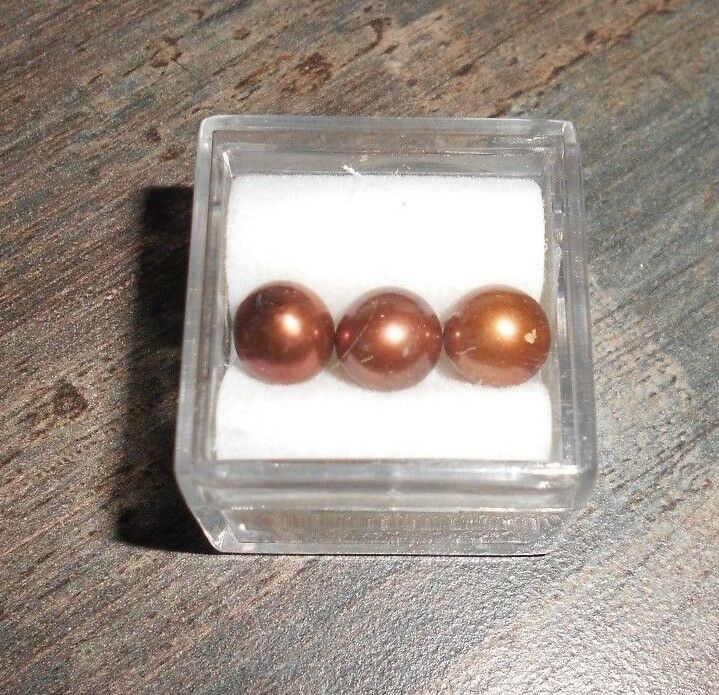 3-lot pearls white copper gold 6 1/2mm diameter (2)