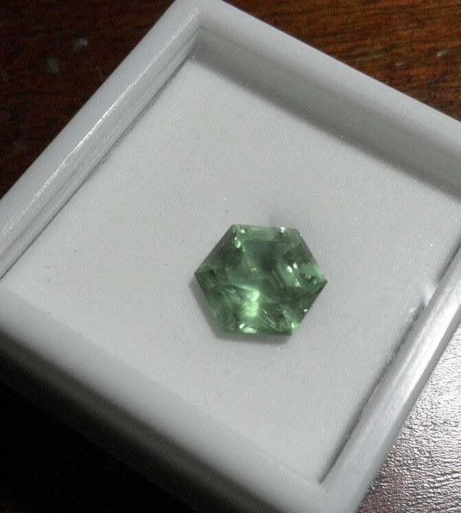 Fancy cut Zandrite color change Green to Pink Loose 4ct Hexagon (6-sided)  Z8866