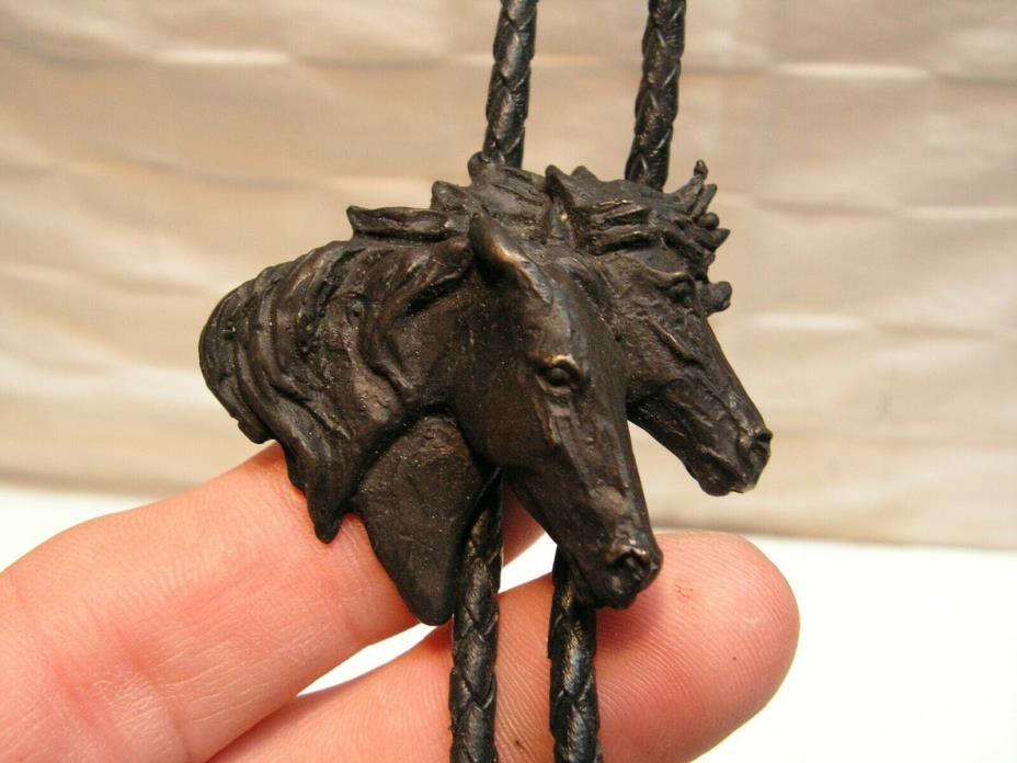 Bronze Horse Heads Bolo Tie with Ends From Artist / Sculpture Jo Saylors Estate
