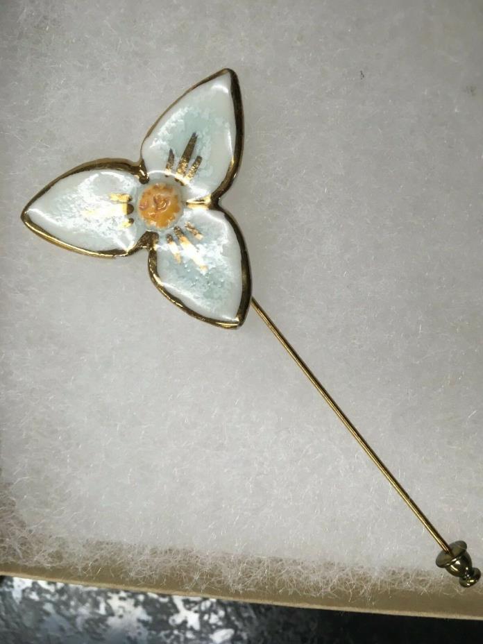 Flower Lapel Pin Gold Light Blue