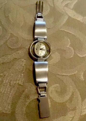 Vintage Lausanne 17 Jewels Shock Proof Wind Up Working Watch