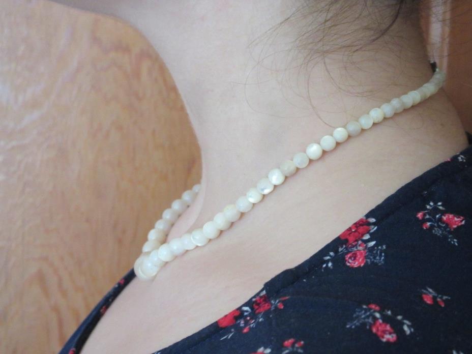 Vintage 1960's 1970's  stone bead necklace 16