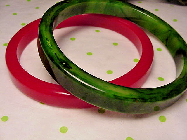 2 Vintage Bakelite Bangle Bracelets RED and GREEN...SLICED, STACKABLE design