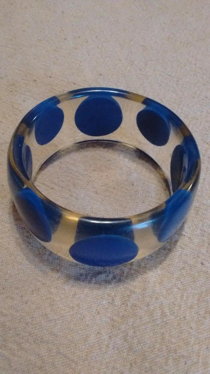 vintage chunky plastic lucite  blue polka dot bracelet