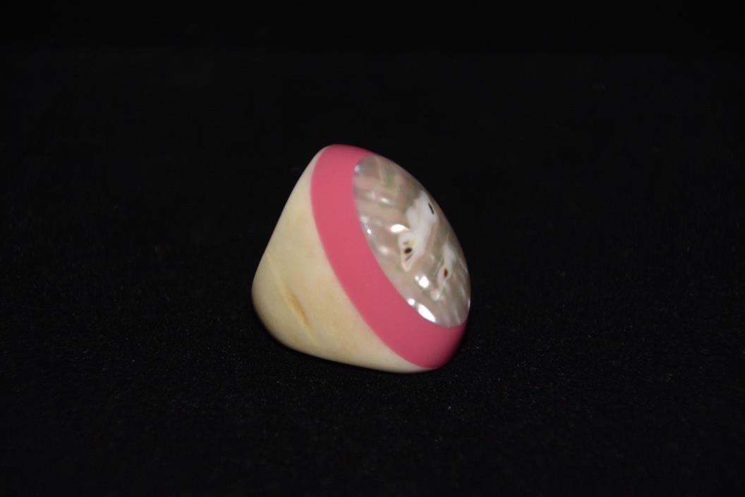 Vintage Cream Bakelite Lucite Huge Oval Ring w/ Pink and Mother of Pearl Size 7