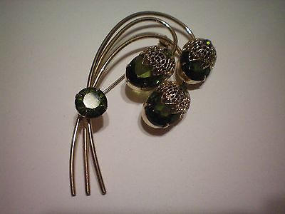 LARGE Vintage Sarah Coventry Gold Tone Green Glass Stone Brooch