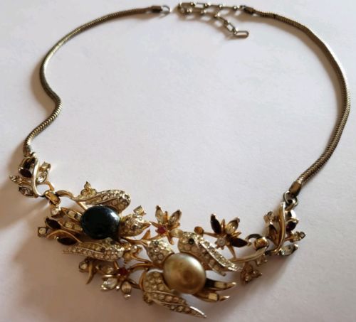 Corocraft 'Lovebirds' Golden Flowers Birds and Bees Choker Necklace