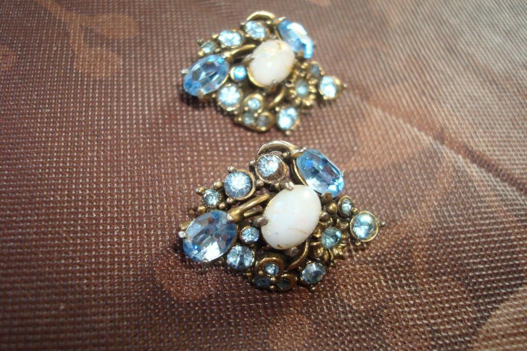 Vintage HOLLYCRAFT Corp 1951 (2) Goldtone light blue and opal Scatter Pins nice