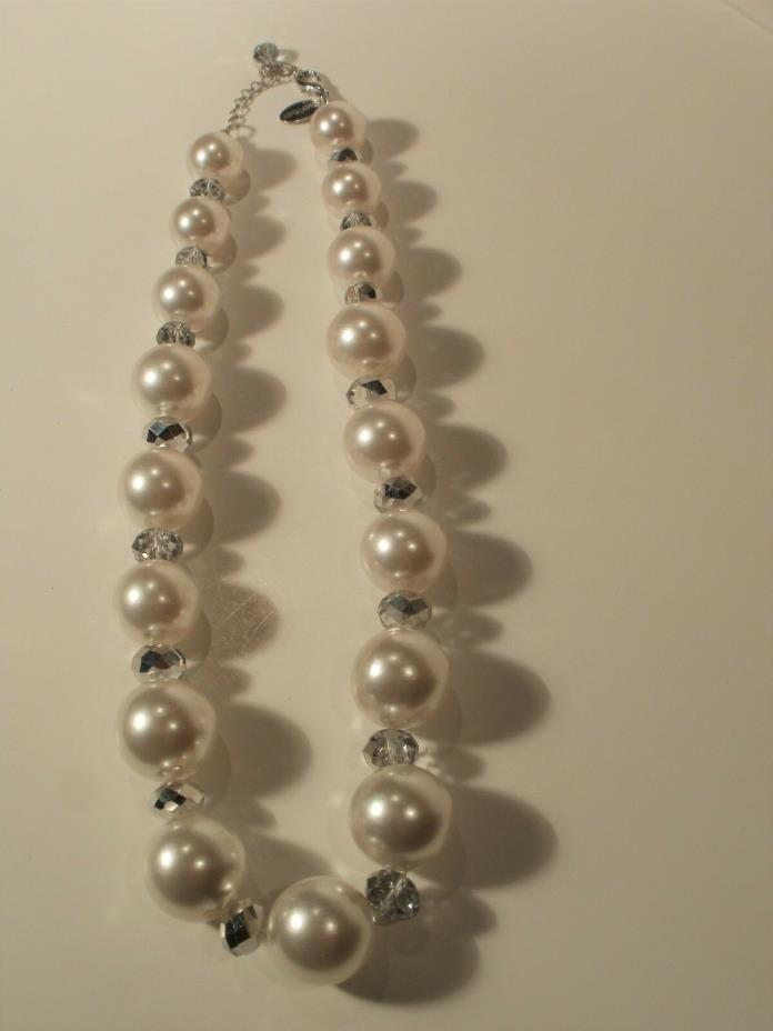 Vintage Silver Tone White House/Black Market Chunky Faux Pearl Necklace