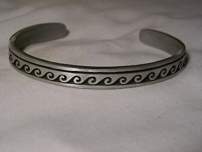 ...Man's/Men's Silver Tone Waves Design Cuff Bracelet...