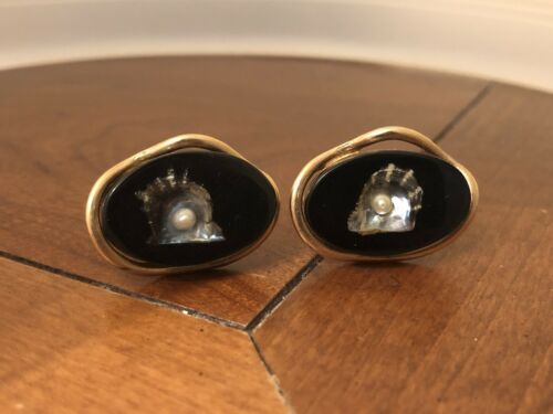 Vntg SWANK Gold Tone Cuff Links Glass or Lucite Embedded Oyster Shells Pearls