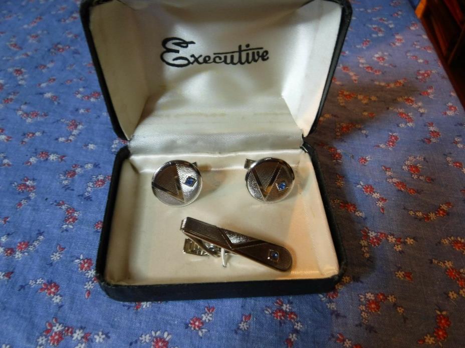 Executive Mens Set  Bar Tie Clasp and Cufflinks with Box