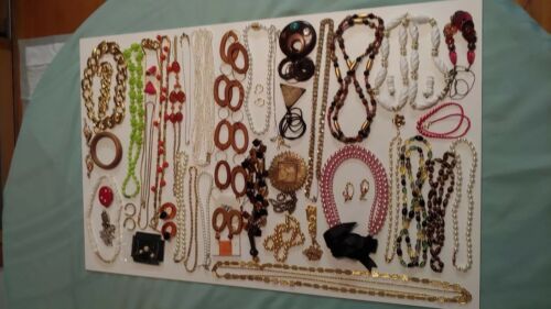 3+ LBS LOT  Vintage Costume Estate Sale Jewelry Necklaces Earrings (Lot #5)