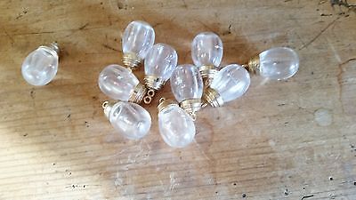 VINTAGE CLEAR GLASS ( Pear, Tear Shape ) AND GOLD TONE PENDANT / NO NECKLACE