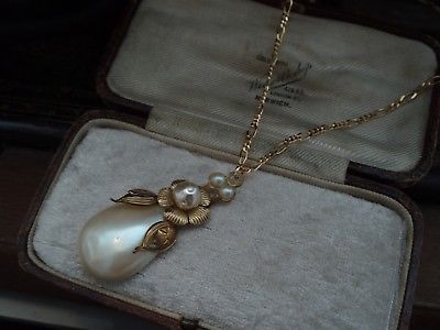 Vintage Pearl Drop with Gold Leaves & Flower Pendant Necklace. Haskell Style