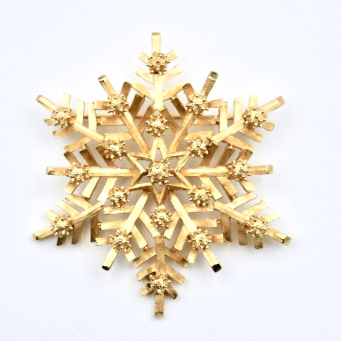 Crown Trifari Snowflake Star Pin Brooch Figural Christmas Winter Gold Vintage