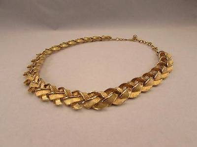 Vintage Gold Tone Heavy Link Crossed Ribbons Necklace 16-19