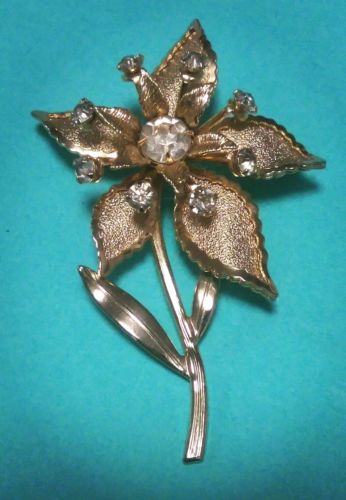 Vintage Goldtone Flower Pin Brooch With Rhinestones