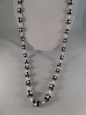Vintage Black and White Plastic  Necklace M1
