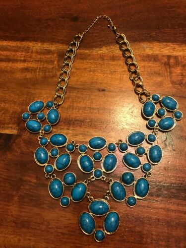 Necklace Turquoise Color Stones Gold Toned Necklace Costume Jewelry (CC)